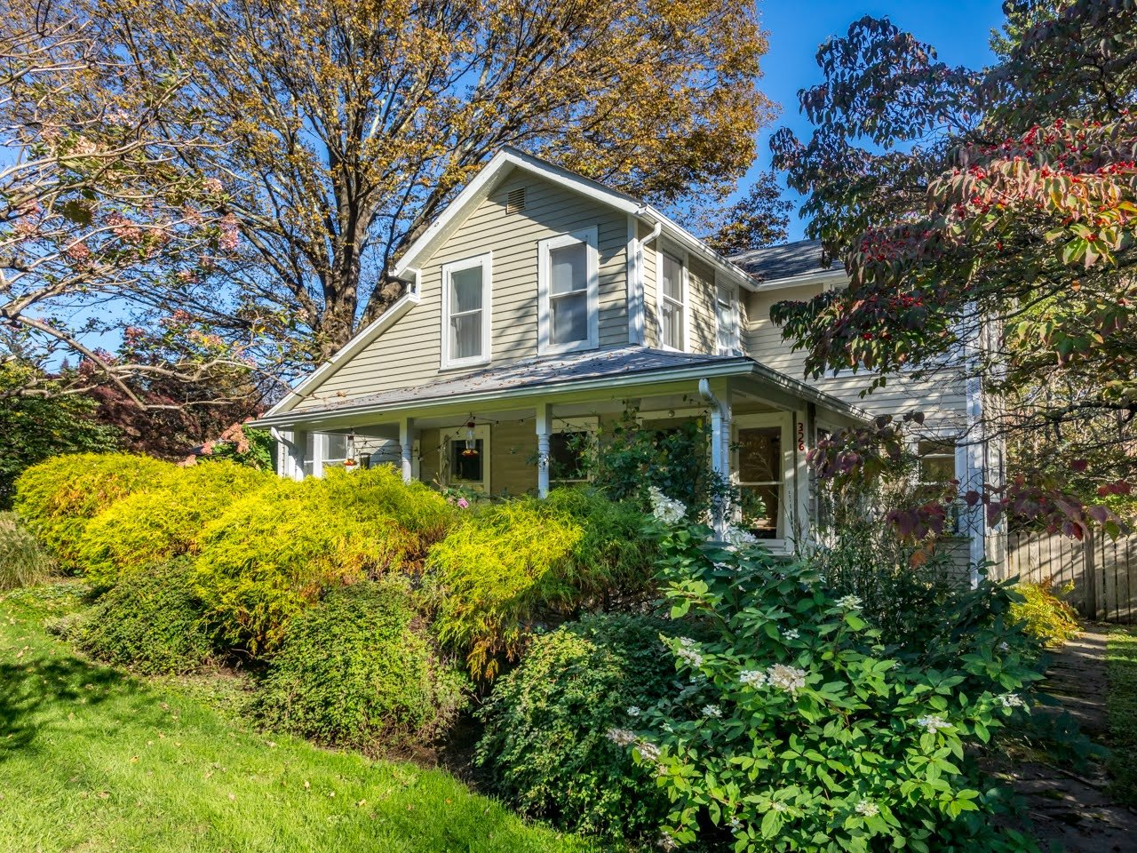 Ralph Vedder Compound