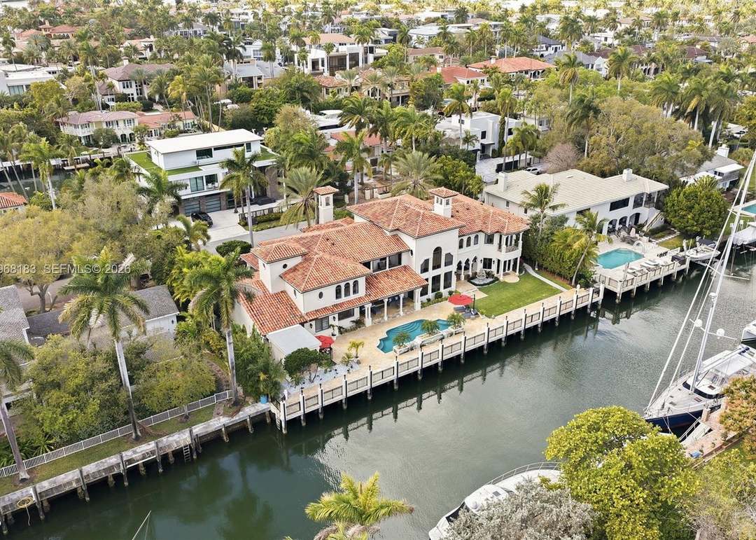 628 Coral Way