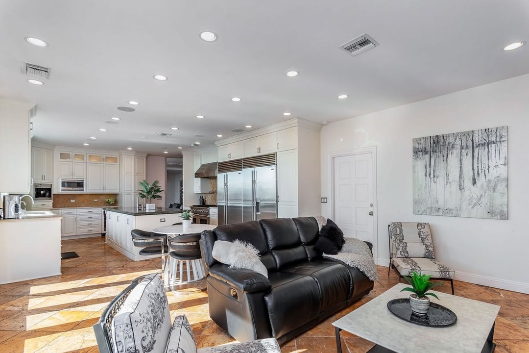 Mulholland Drive, 90068