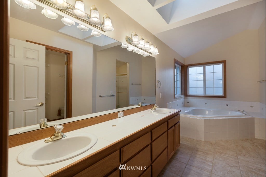 21806 34th Ave W