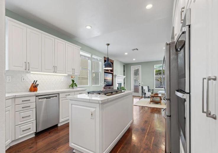 4654 Vereda Mar Del Sol, San Diego, CA 92130