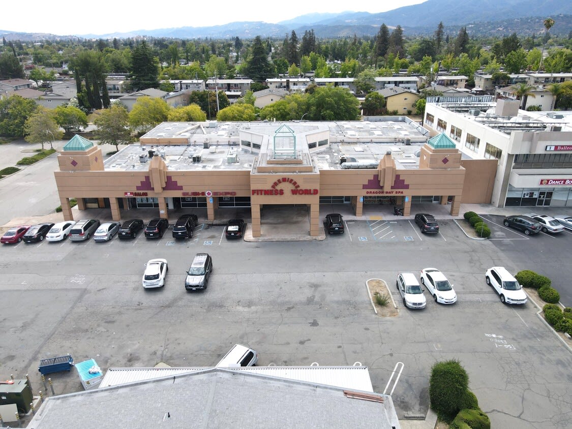 New Price - Rare Value Retail Opportunity