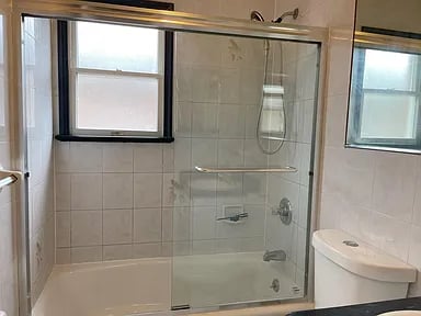 6110 230th St Fl 2