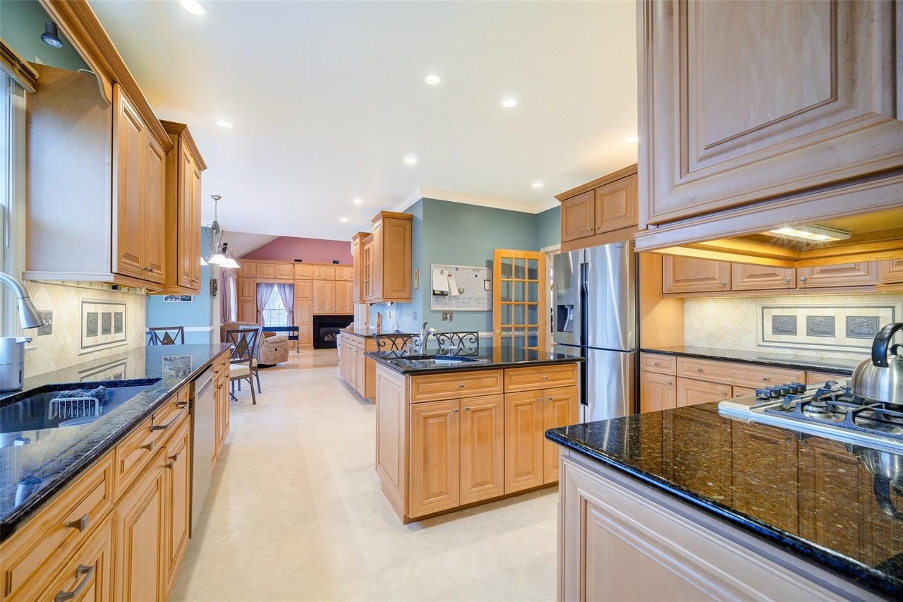 48 Duke Drive