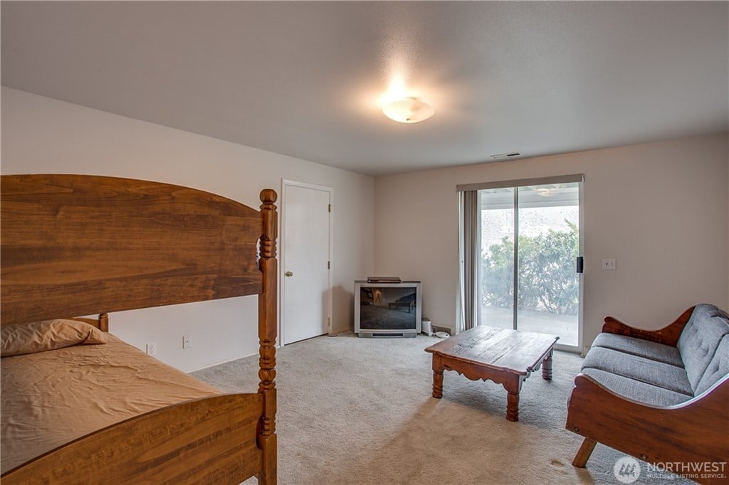 280 W Beach Dr