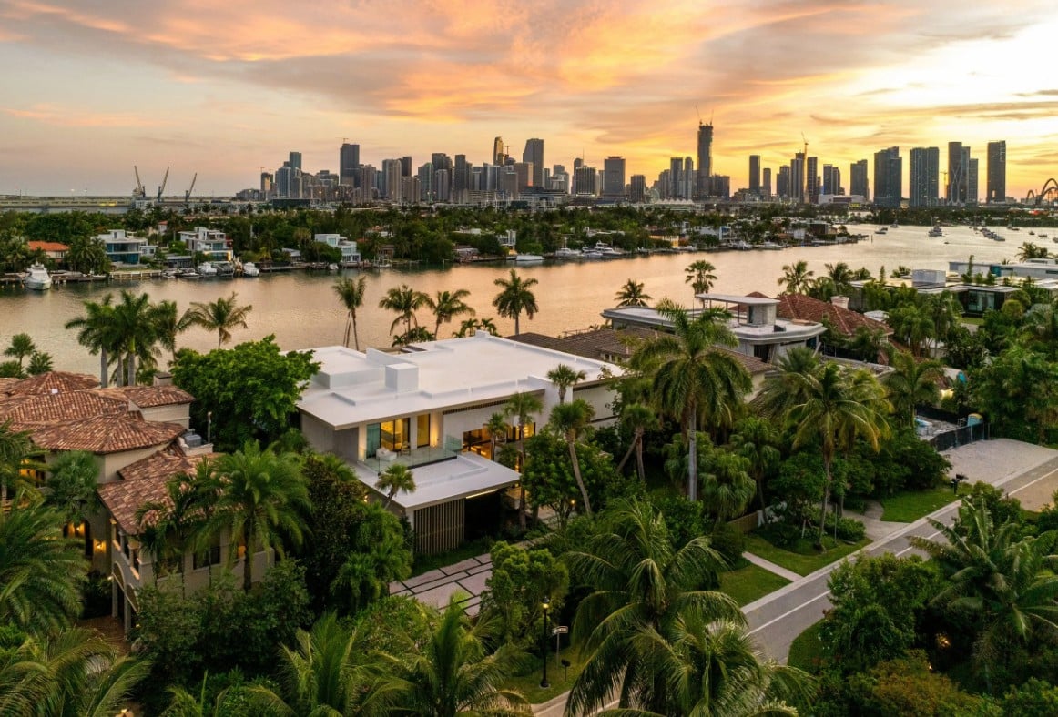 Waterfront Estate on Hibiscus Island Sells For $51.5 Million Setting New Record on Miami Beach's Palm and Hibiscus Island