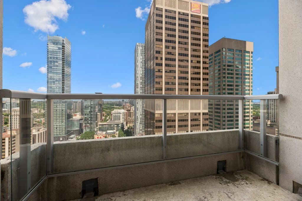 Uptown Residences 1-Bedroom Suite