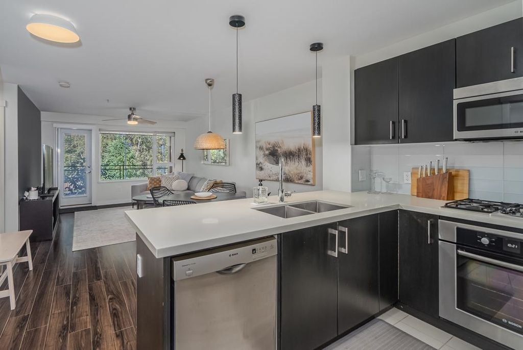 3133 Riverwalk Ave, #318