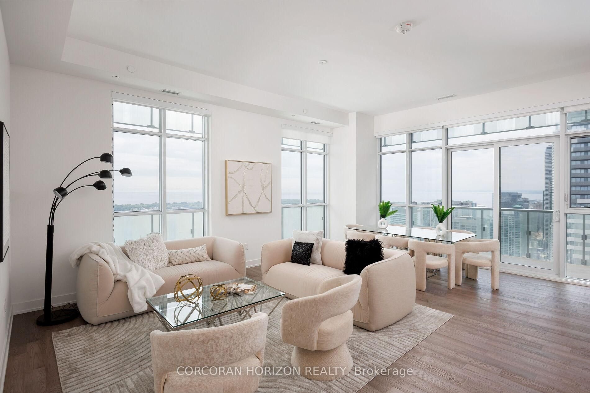 SUGARBEACH PENTHOUSE LIVING