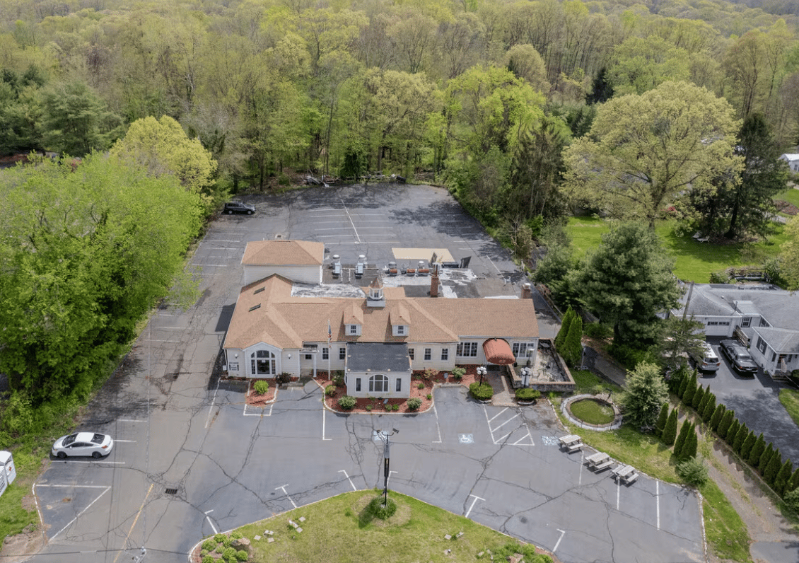 For Lease – 2548 Boston Post Road, Guilford, CT