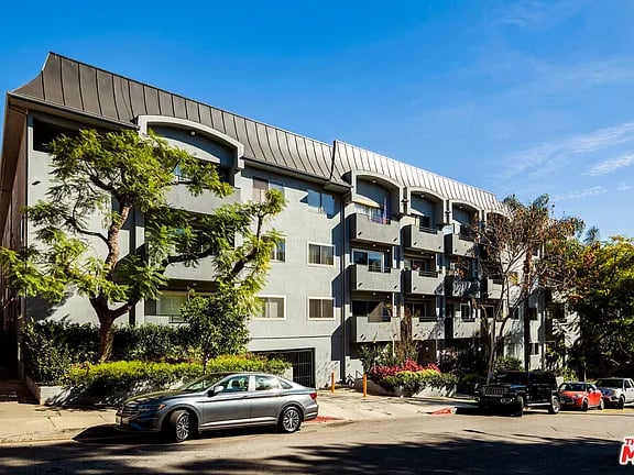 1250 N Kings Rd APT 313