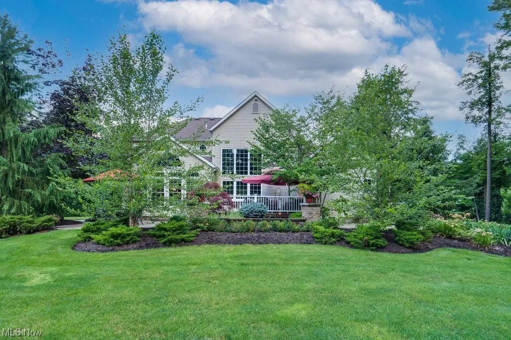 2274 Angela Vista