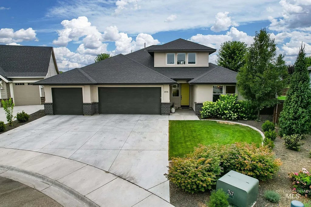 4915 N Elena Maria Pl