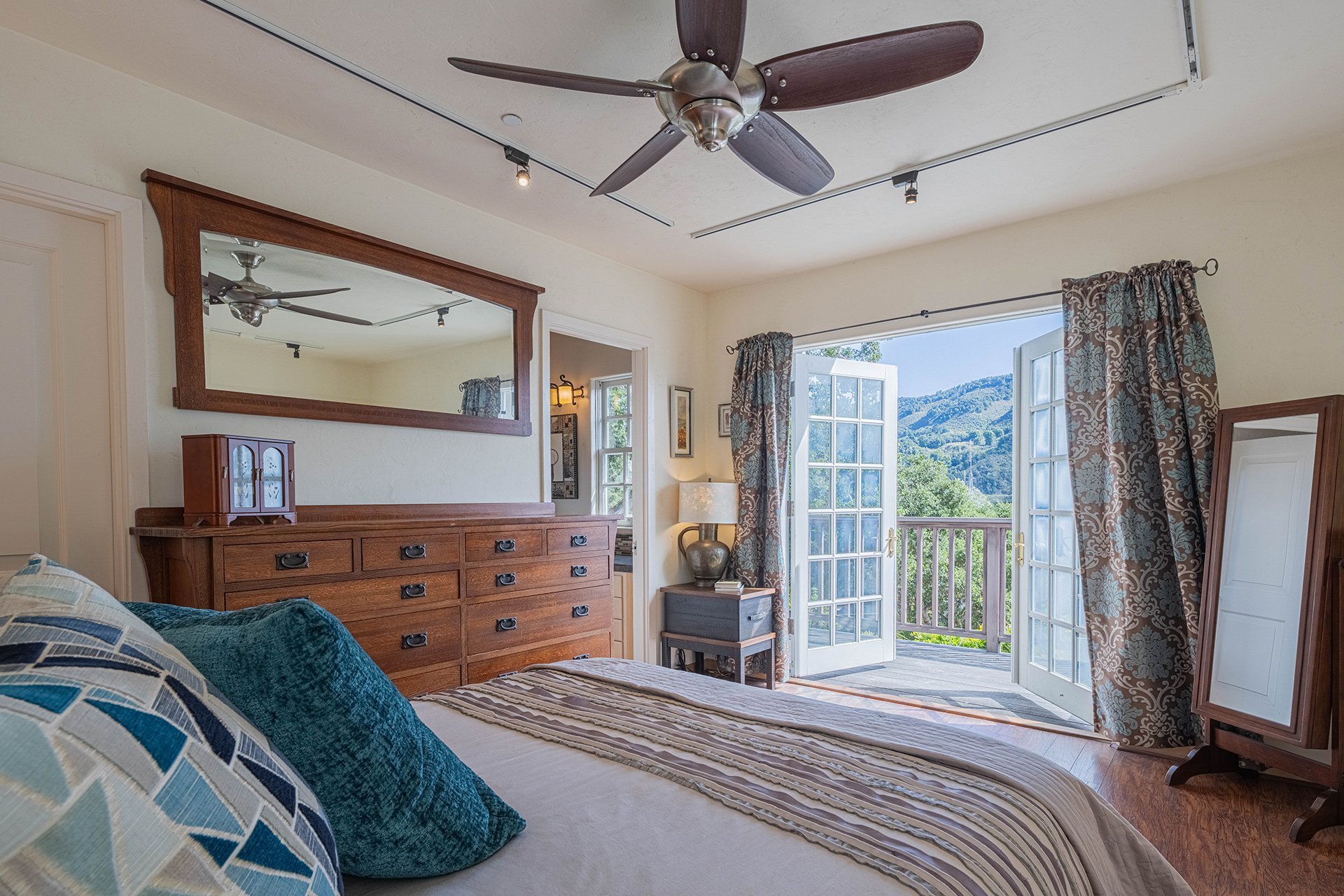 Nostro Sogno - Gated Carmel Valley Estate