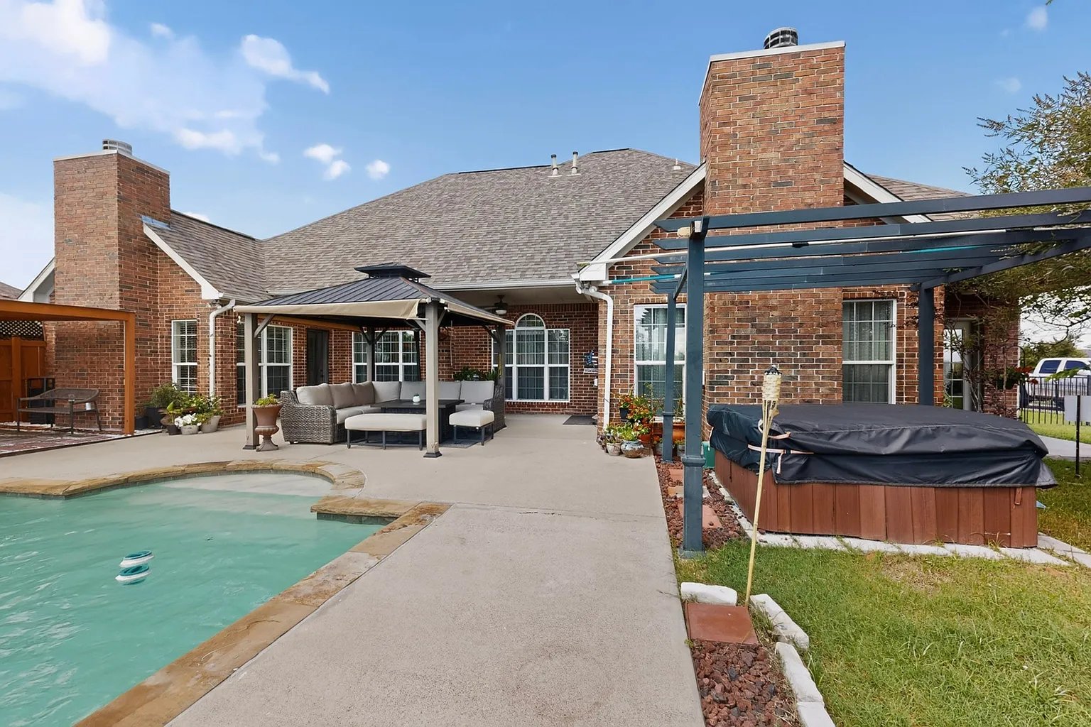 15144 Delaney Lane