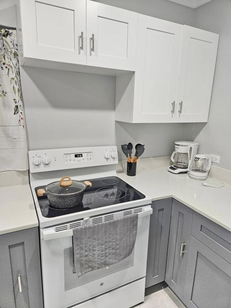 897 Sabbath Hill 1 Bedroom Apartment