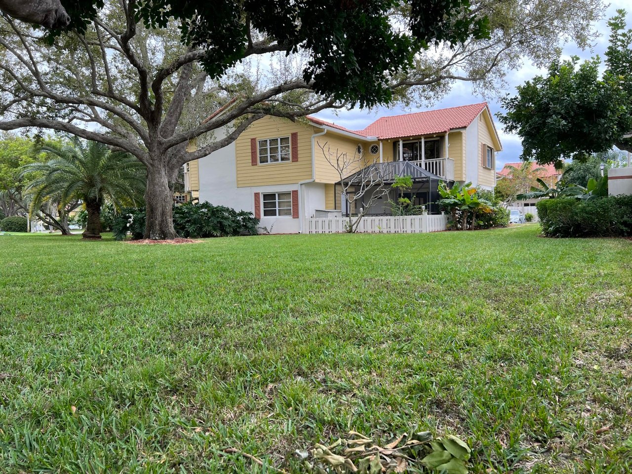 166 Seabreeze Cir