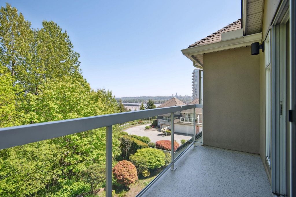 72 Jamieson Ct, #28