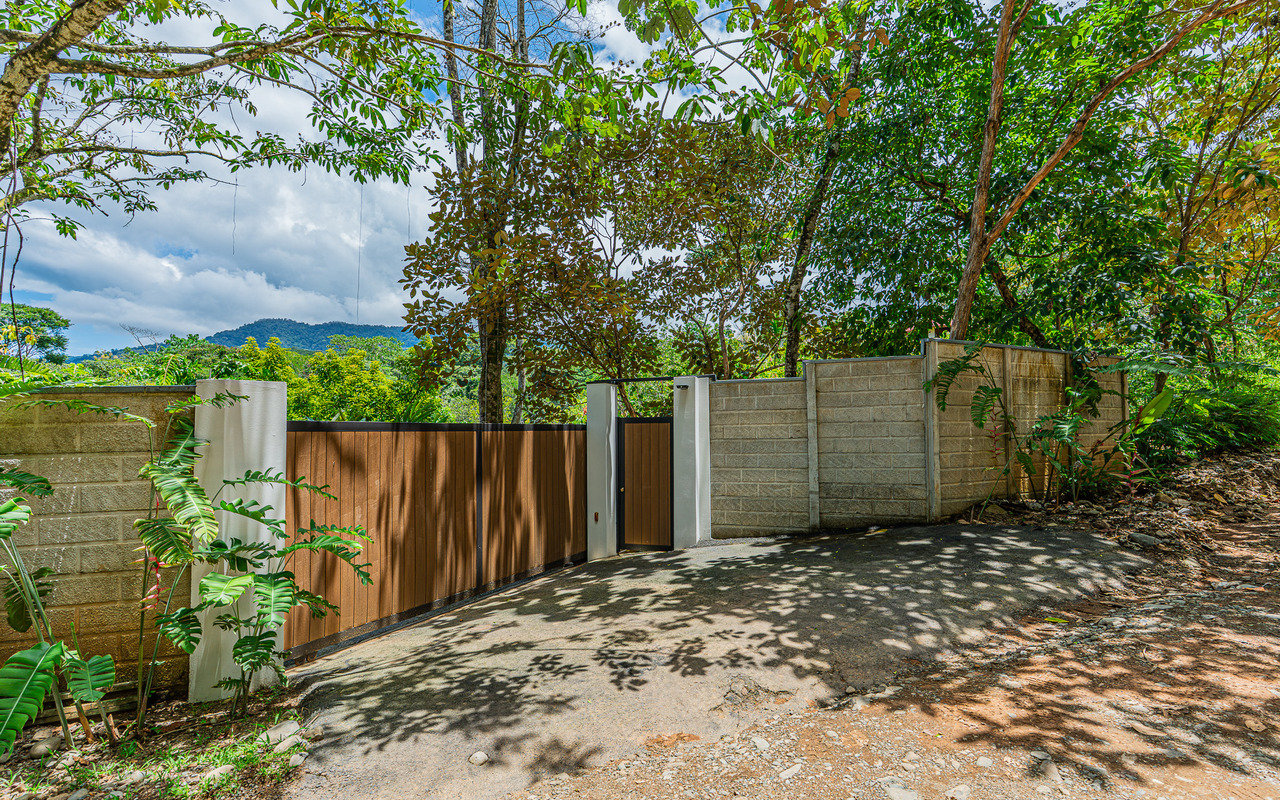 Unique Riverfront Home With Prime Location in Uvita
