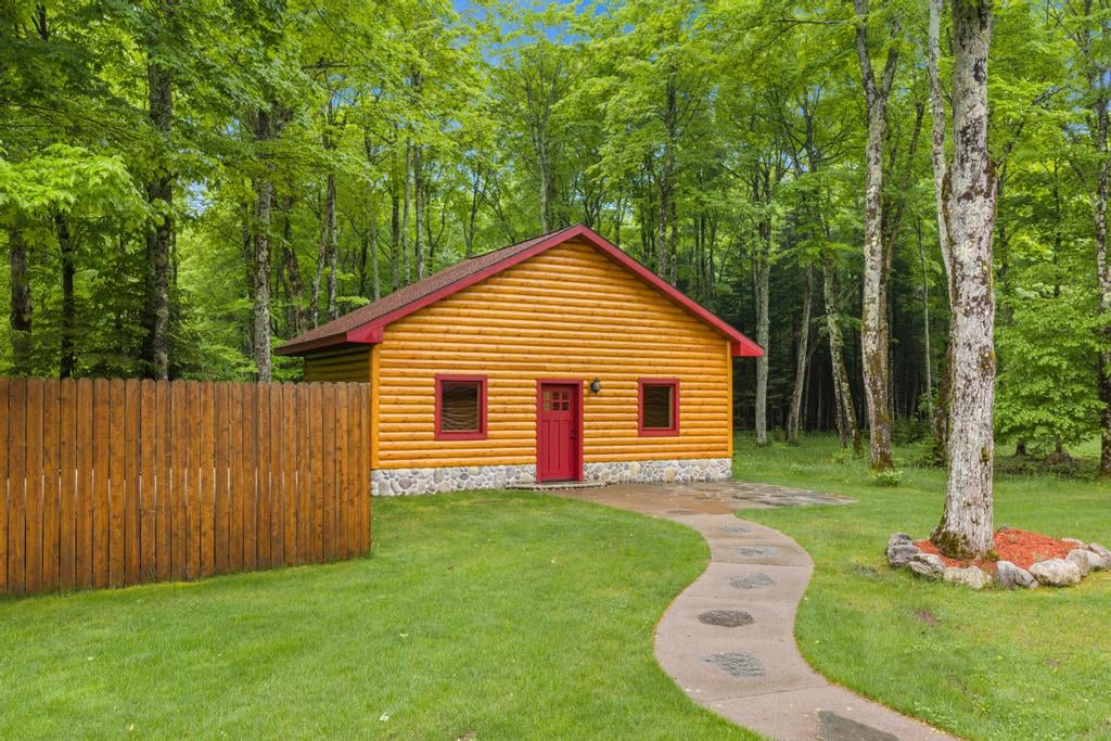 2499 E. Saint Ignace Rd