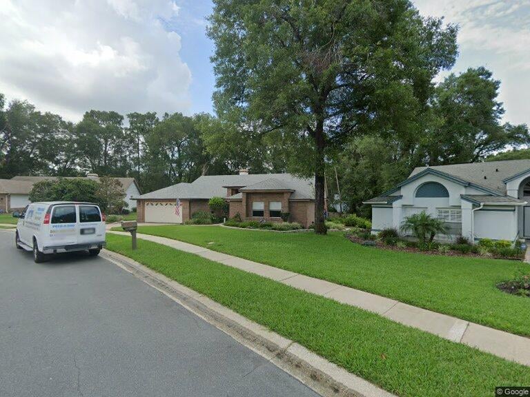 802 Oak Forest Ct