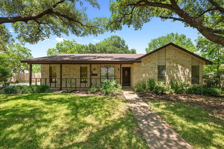 3606 Spotted Horse Trail