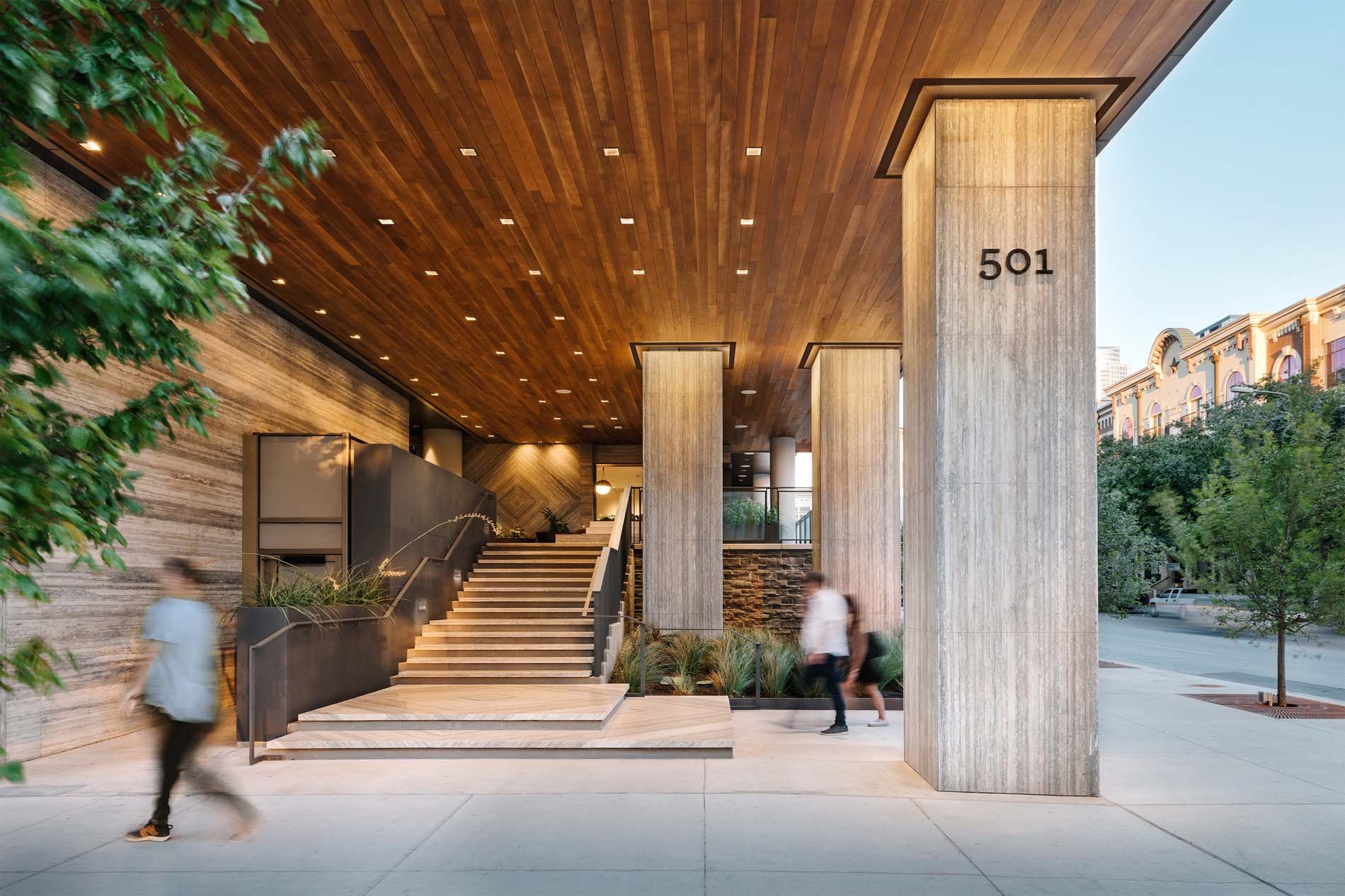 501 West Ave #2302