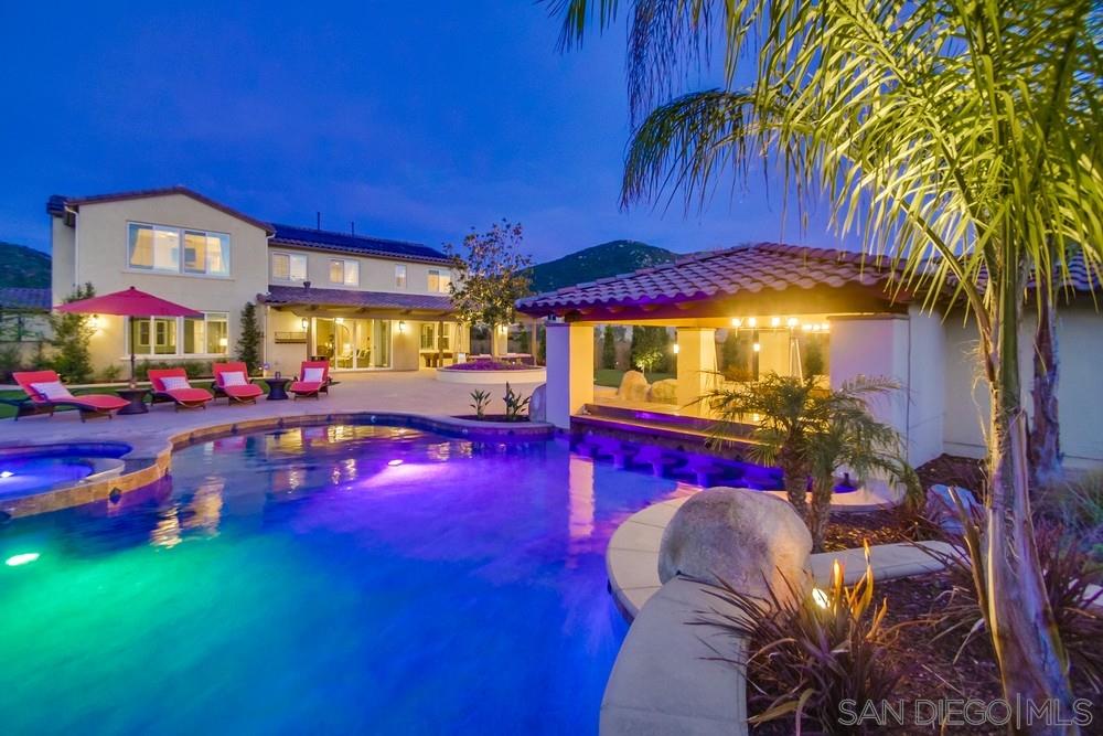 17780 Maxine Ln