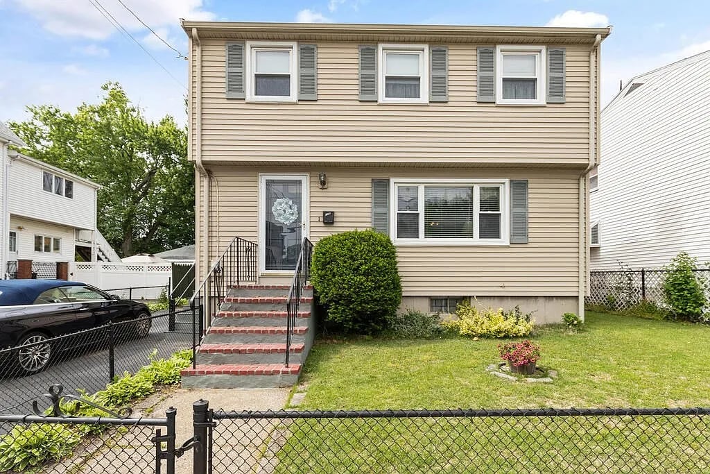 1496 Eastern Ave