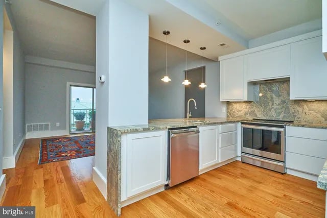 505 E Braddock Rd #706