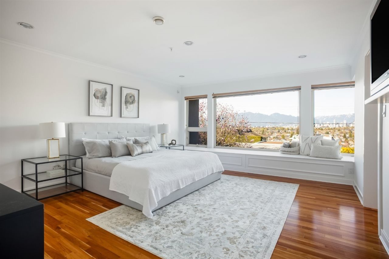 4248 Quesnel Dr