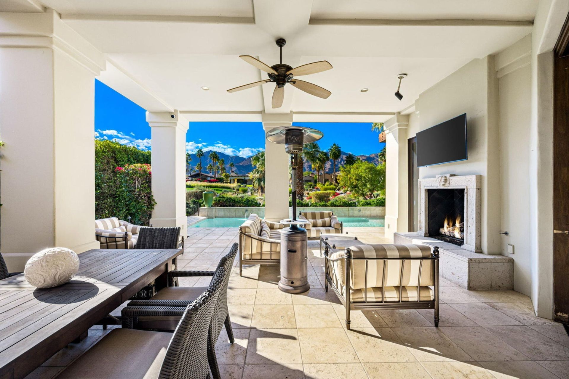 52705 Claret Cove