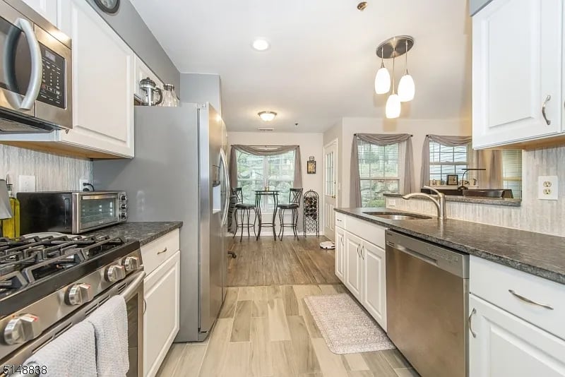 407 Chatfield Dr
