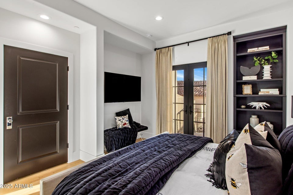 11268 E Moonlight CYN