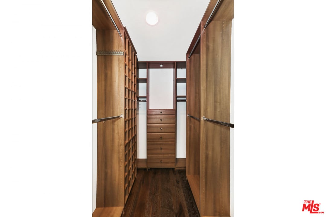 2622 Rinconia Dr