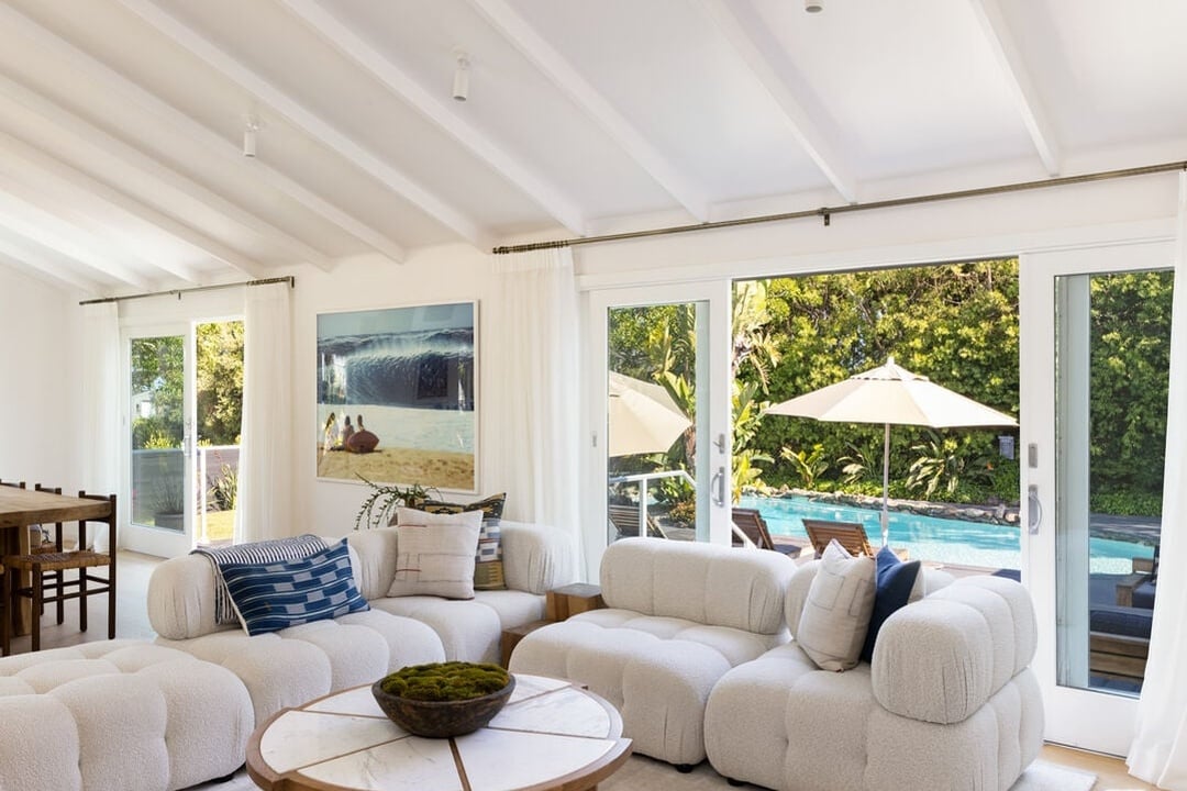 Echelon Pavilion, Grayfox St, 90265