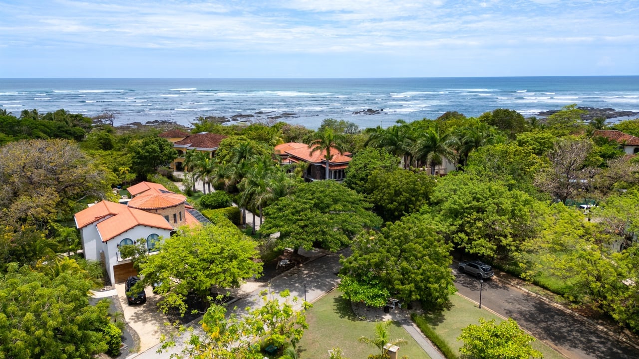 Villa Romantica | A Timeless Coastal Retreat in Las Golondrinas, Hacienda Pinilla