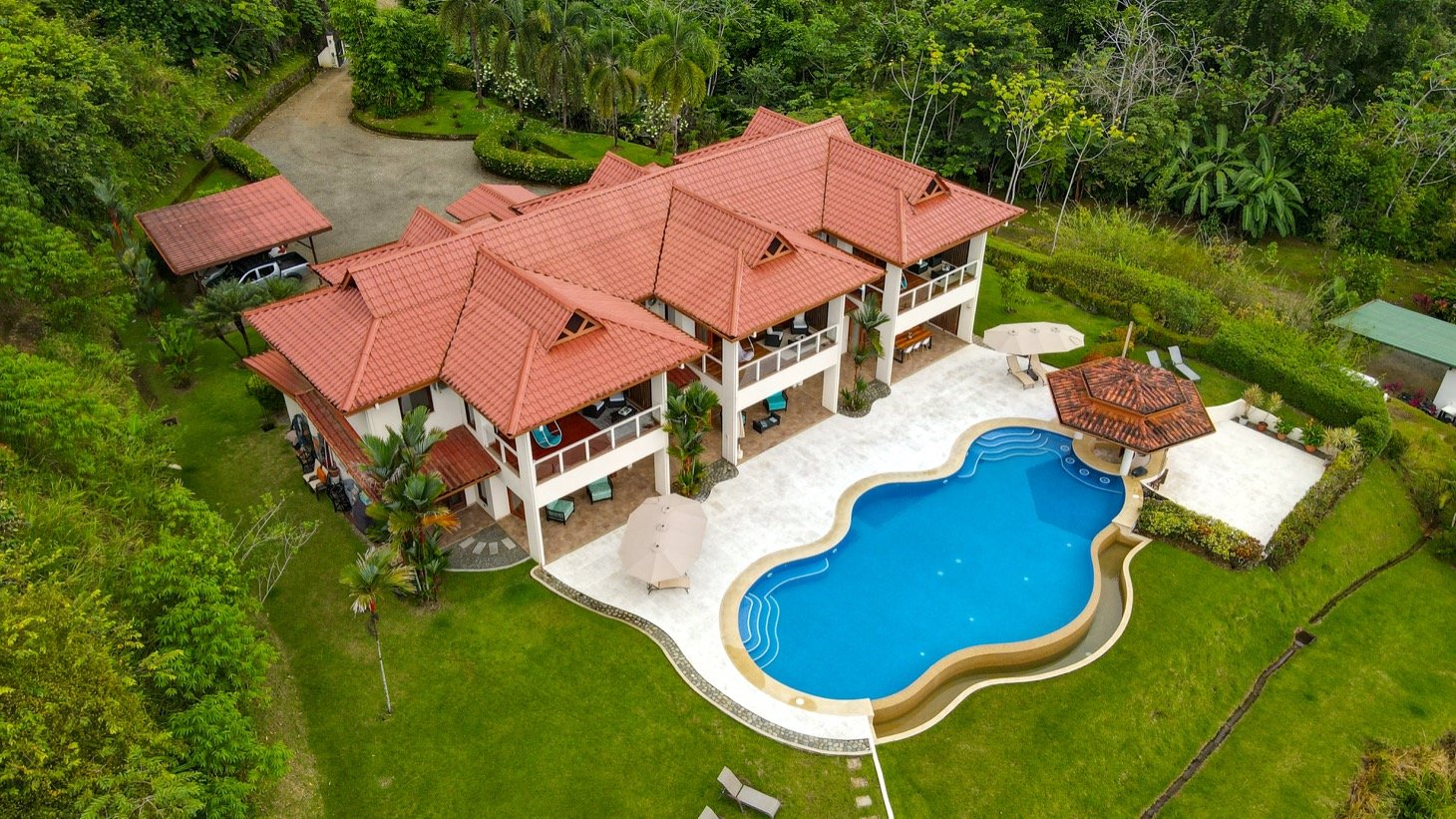 Ocean-View Luxury Home in Ojochal with Sunset Views and Retreat Potential