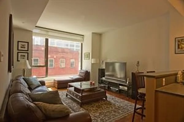 505 Greenwich Street Unit: 4G