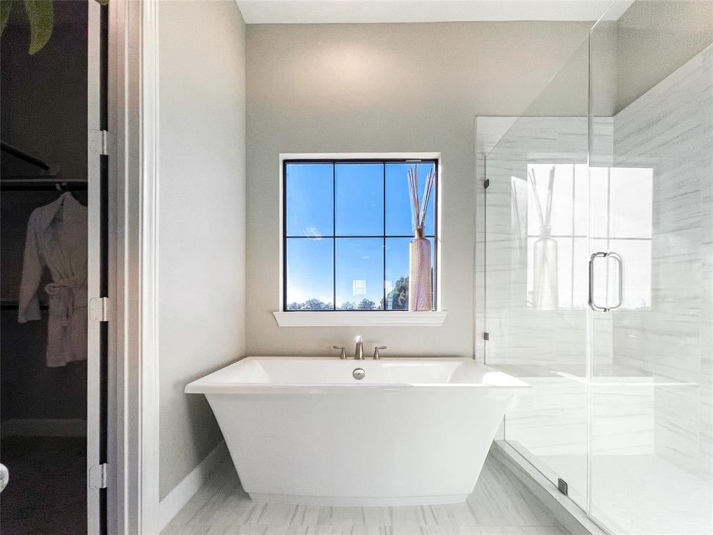 3330 Beverly Forest Dr