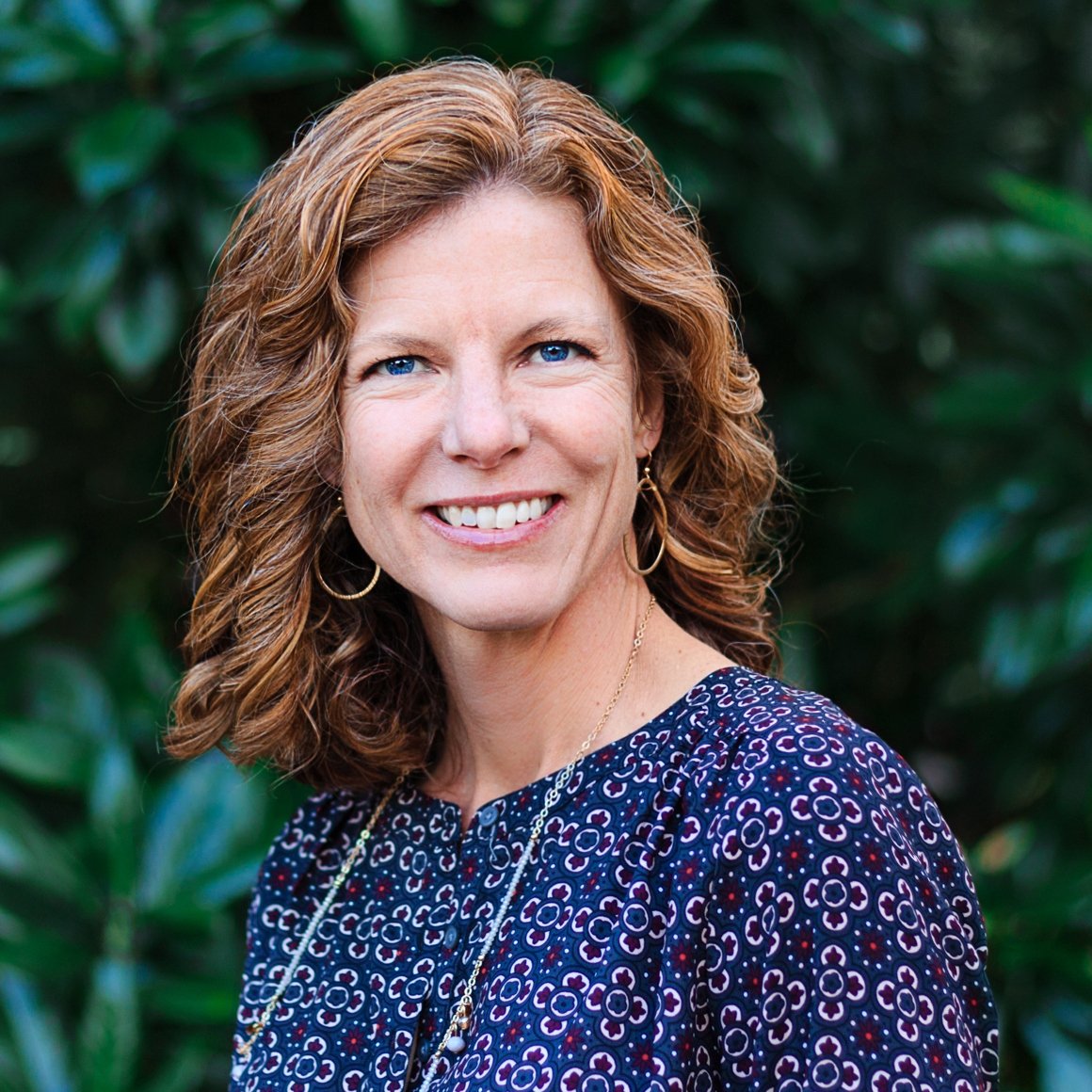 Suzie Hegemier, VA Real Estate Agent Headshot