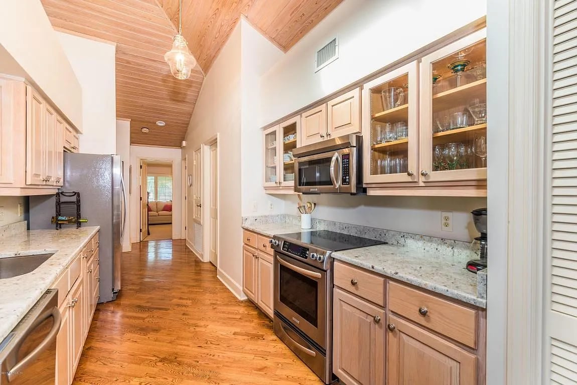 186 Sea Hammock Way