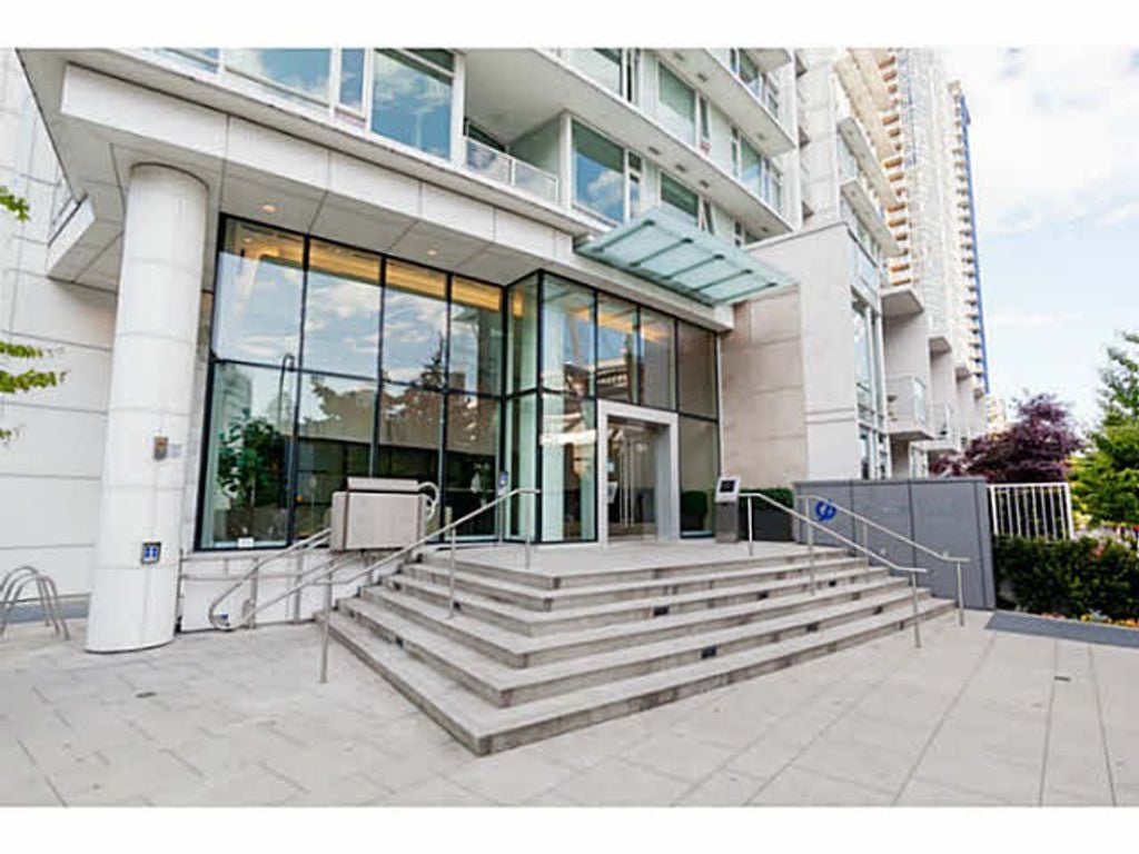 161 W Georgia St, #1209