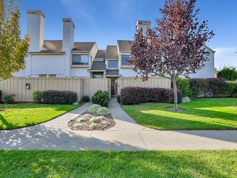 1317 Greenwich Ct