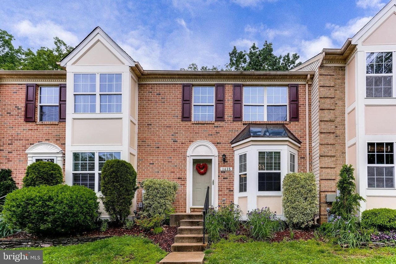 1435 Falcon Nest Ct