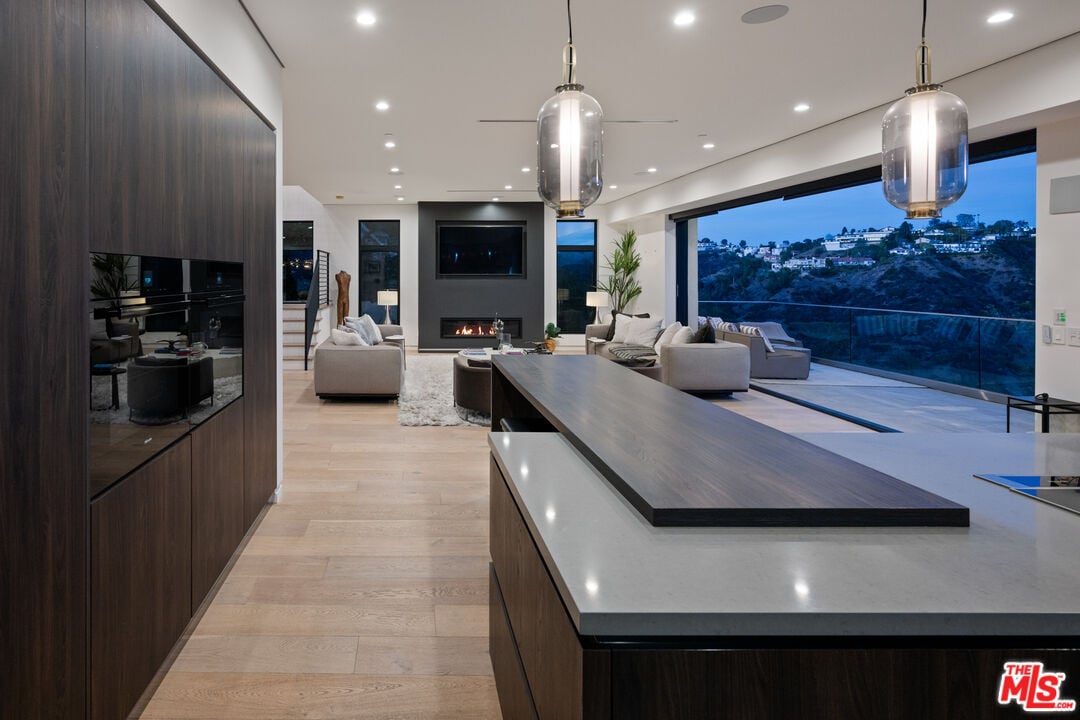 Aurelian Crest, Linda Flora Dr, 90049