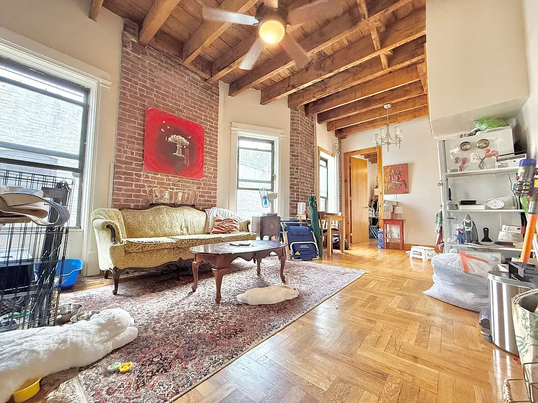 1054 Bergen St D2