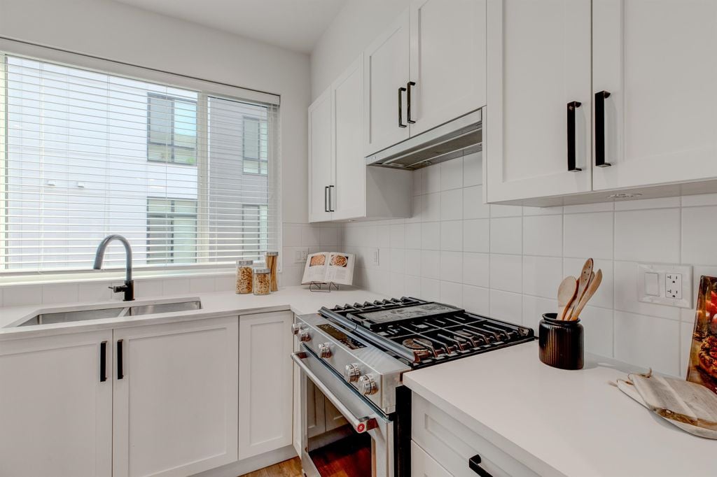 16433 19 Ave, #42