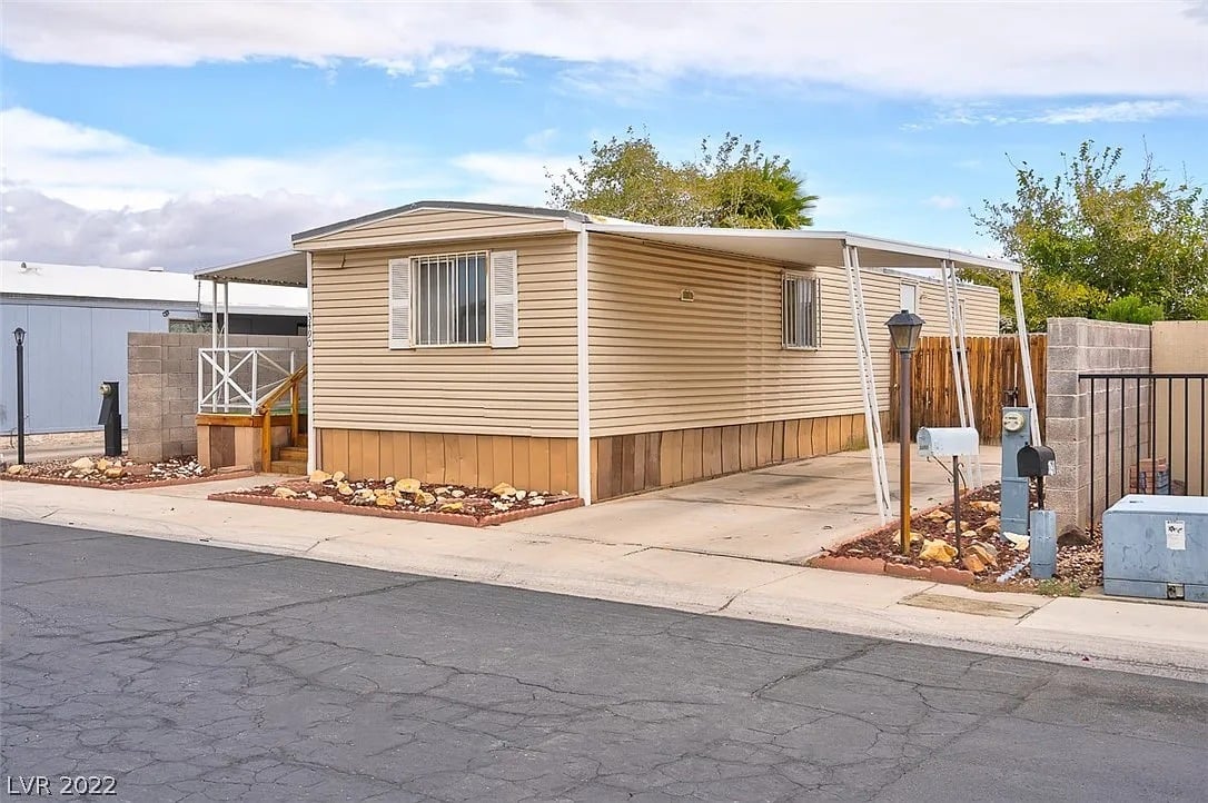 3490 Fort McHenry Dr