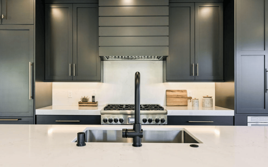 12 Vientos Rd, Camarillo, CA 93010